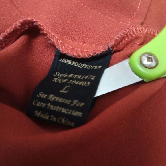 Ladies Button Down Bunched Sleeve Shirt - Size: Large     (0872) - Picture 3 of 5